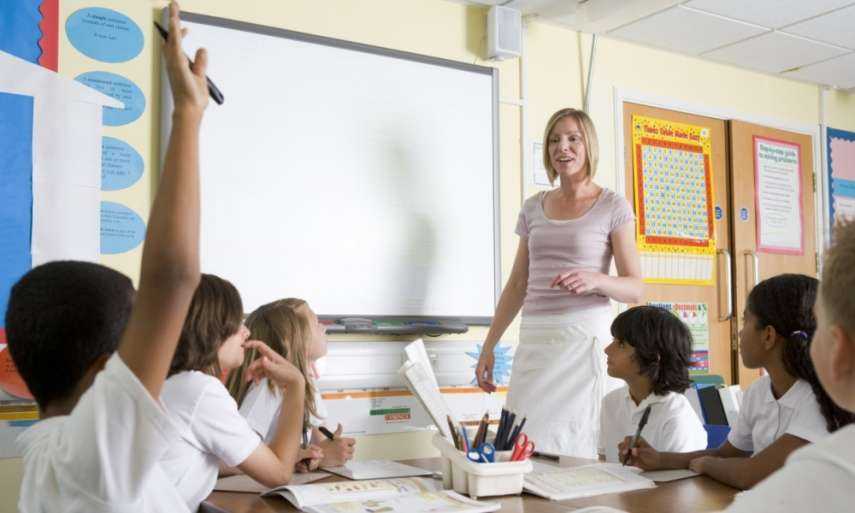 What are the qualities of an outstanding teacher?