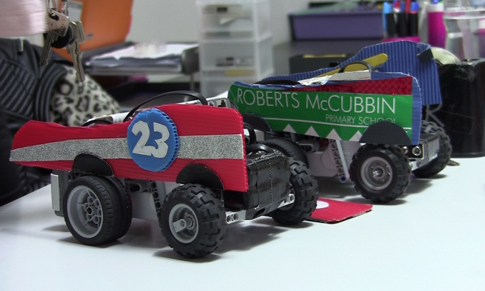 Primary robotics program engages students beyond the classroom