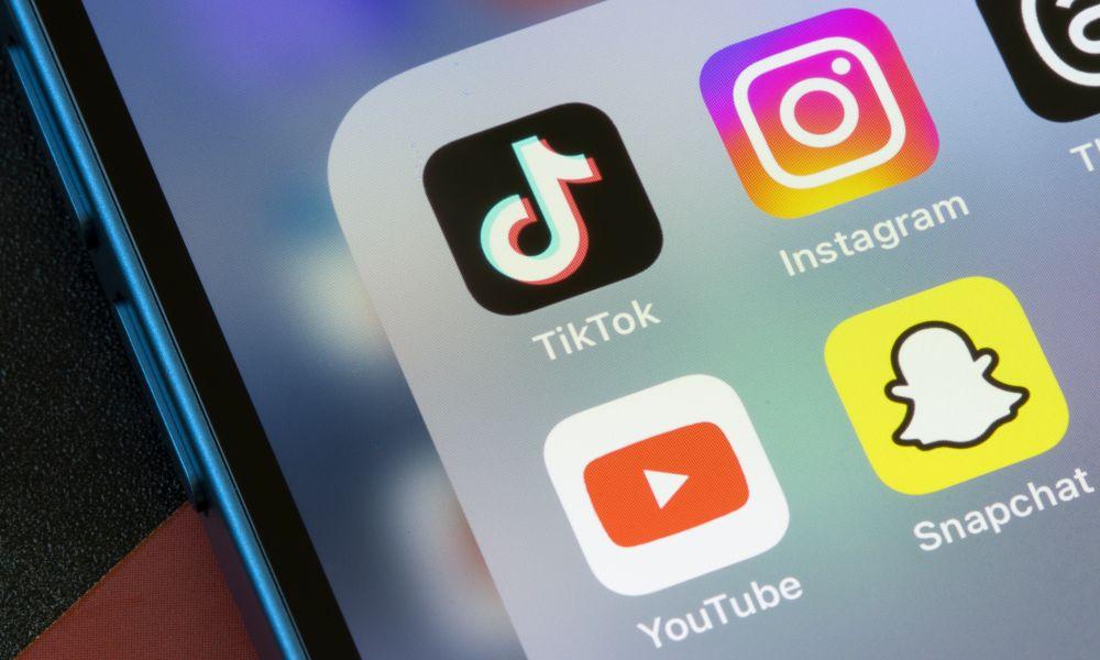 Social media age restrictions – early impact of reforms and teacher insights