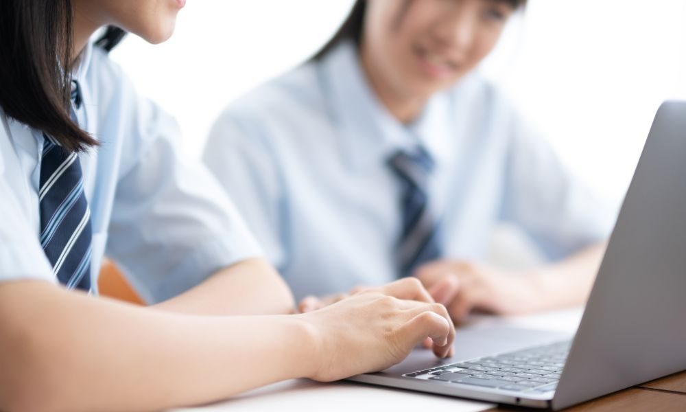 Teacher Staffroom Episode 77: AI in schools – what does it mean for teaching and learning?