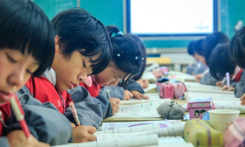 Teacher’s Bookshelf: Master Mathematics teachers in China