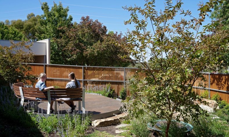 Research news: Outdoor seating options in schools